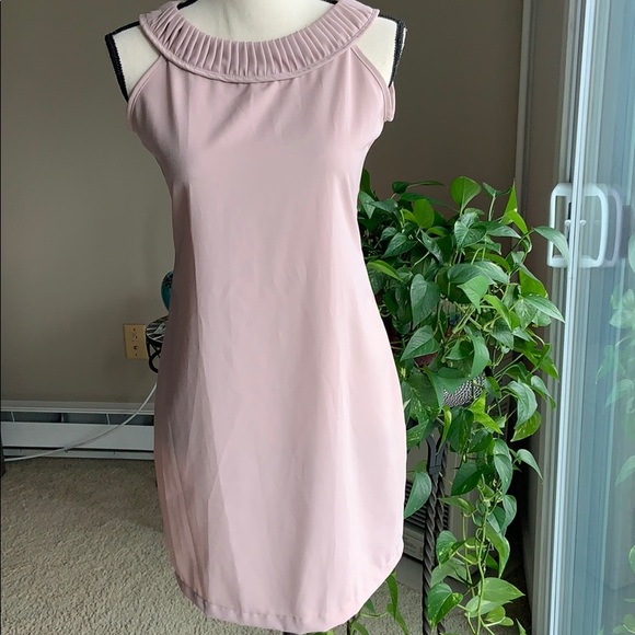 Taylor & Company Dresses & Skirts - NWT Gorgeous Taylor & Company Dress